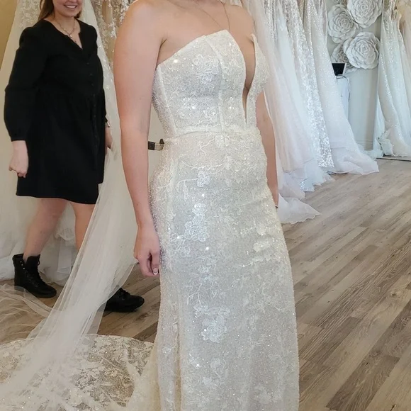 RIVINI Brooklyn Wedding Gown - Picture 3 of 5